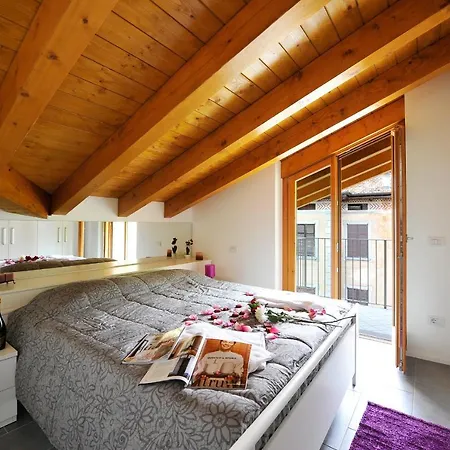 Sleeps 5 Pool Air Con Apartman Domaso